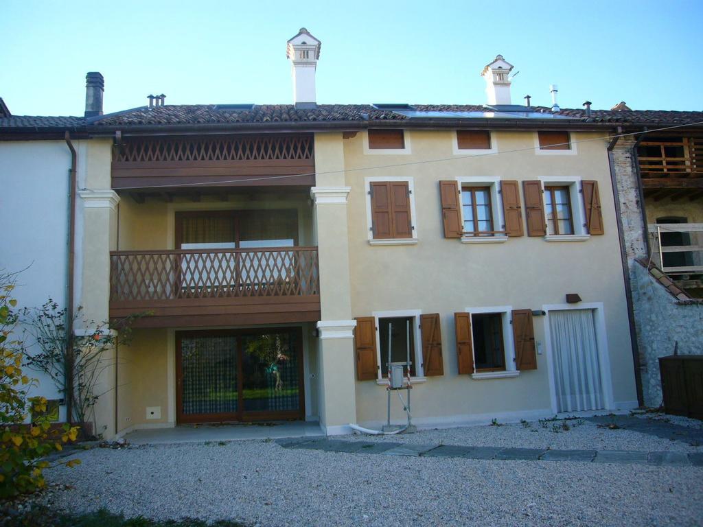 Case Pizzocco 3 A Santa Giustina Meano Exterior photo